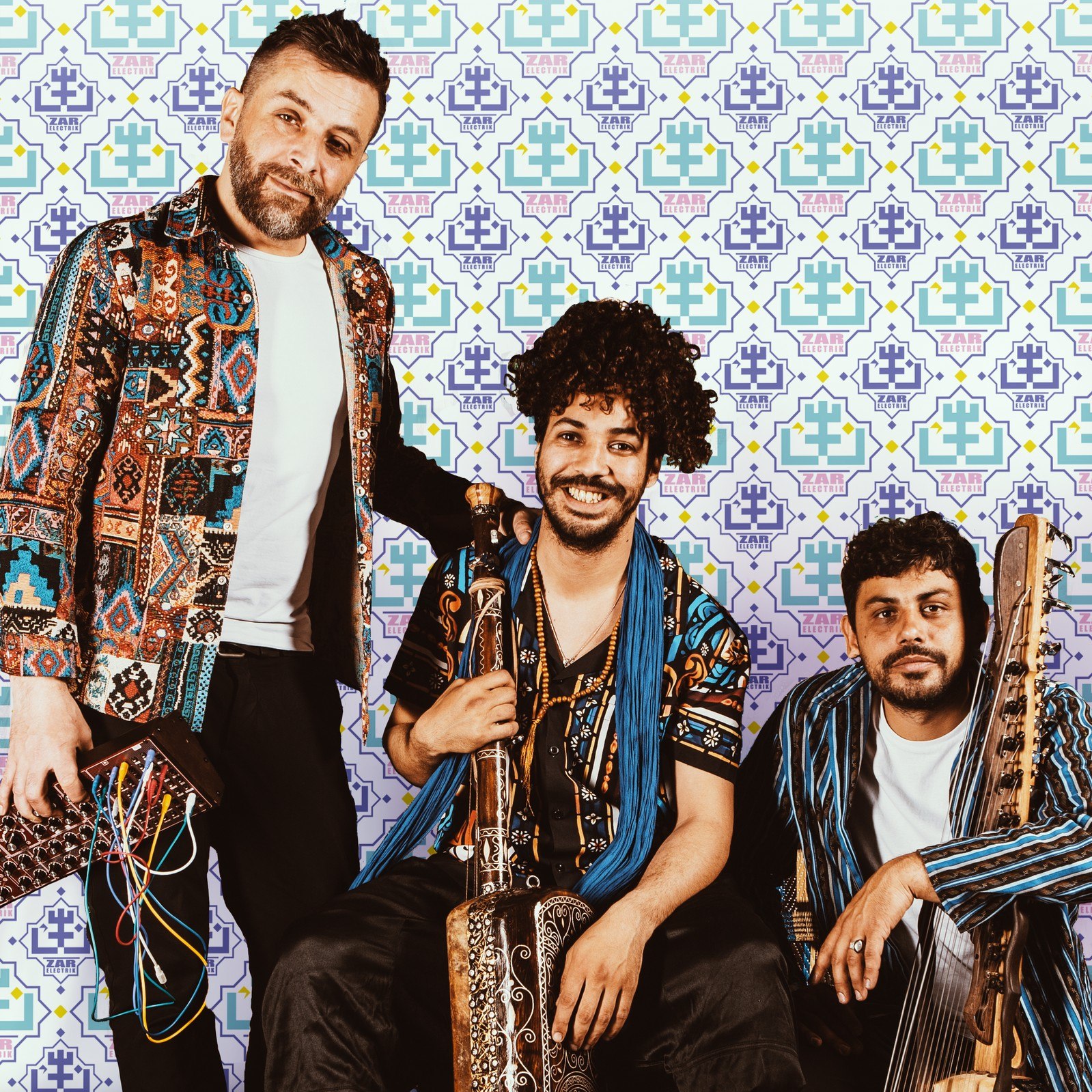 ZAR ELECTRIK & PIQSIQ